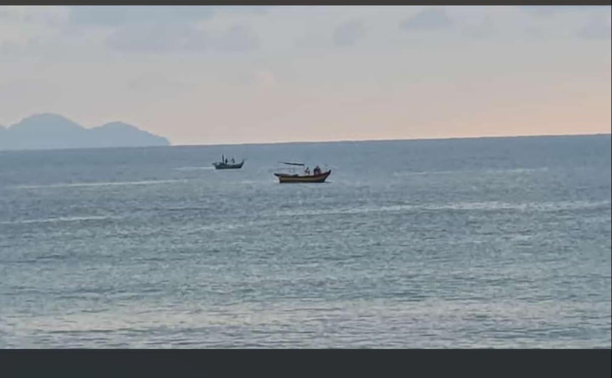 Paka Tamim Seaview Hotel Экстерьер фото